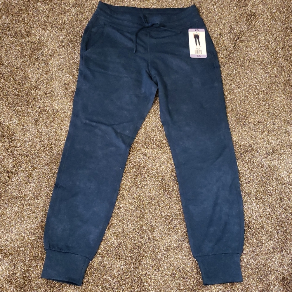 Joggers - Picture 2 of 3